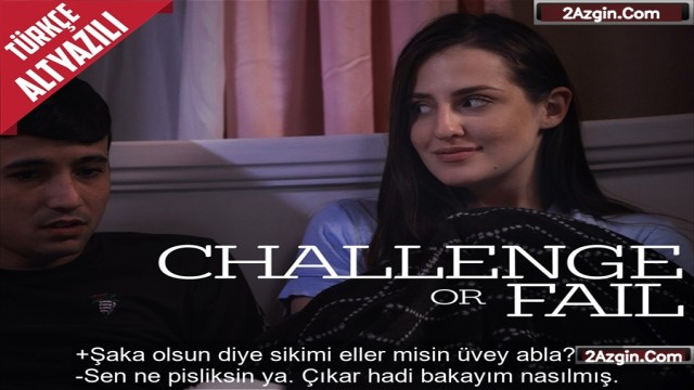 Üvey ablasıyla şakalaşmanın dozunu kaçırınca sikini bile elletmeye başladı